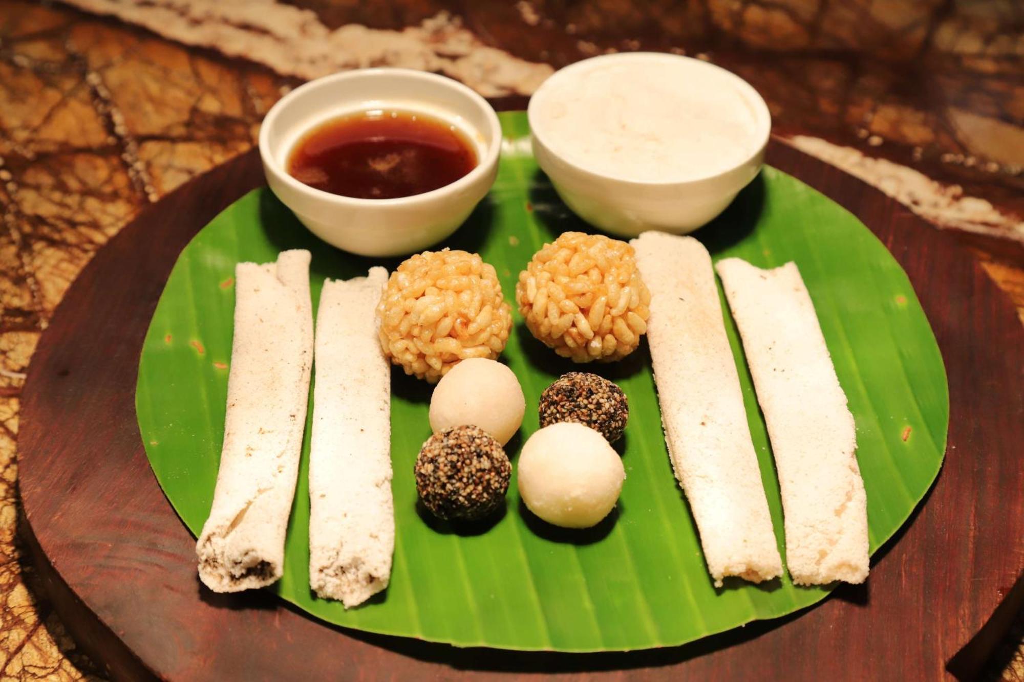Radisson Blu Hotel Гувахати Екстериор снимка A selection of traditional Indian sweets